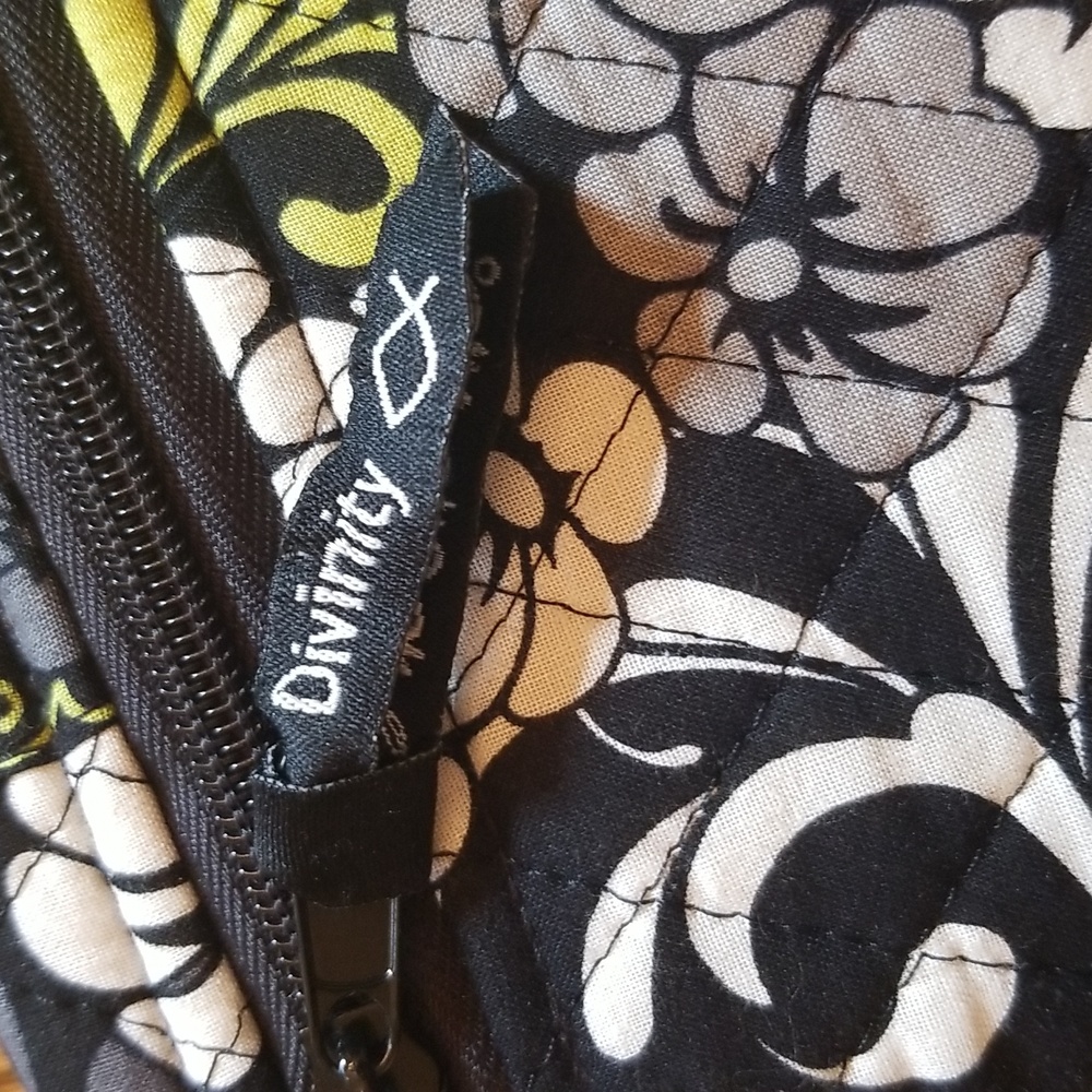 Divinity small crossbody - Picture 6 of 8